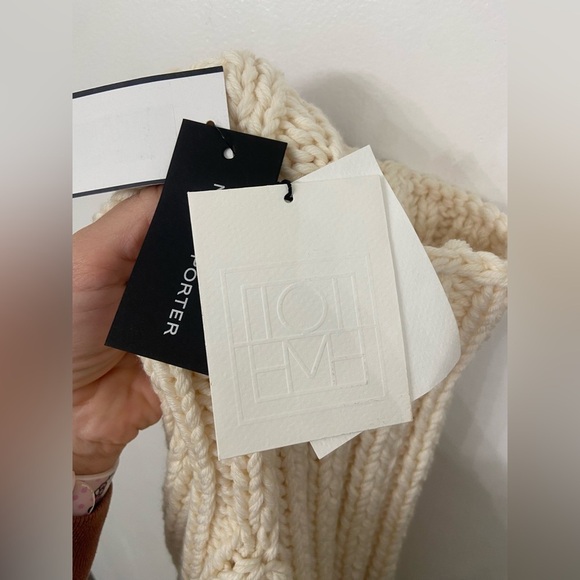 NWT TOTEME Turtleneck Hand Knitted Wool Top Buttercream Size Large - Picture 11 of 15